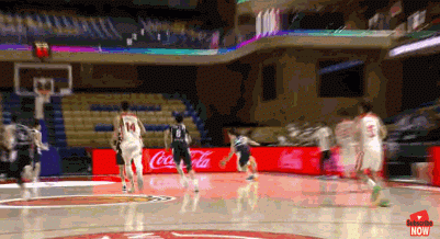 反超比分！张淳智反击快下直接起飞 单臂战斧暴扣技惊四座！