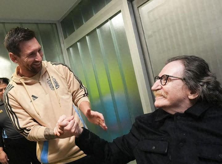 阿媒：阿根廷全队以及整个国家都恳求梅西留下，参加2026年世界杯